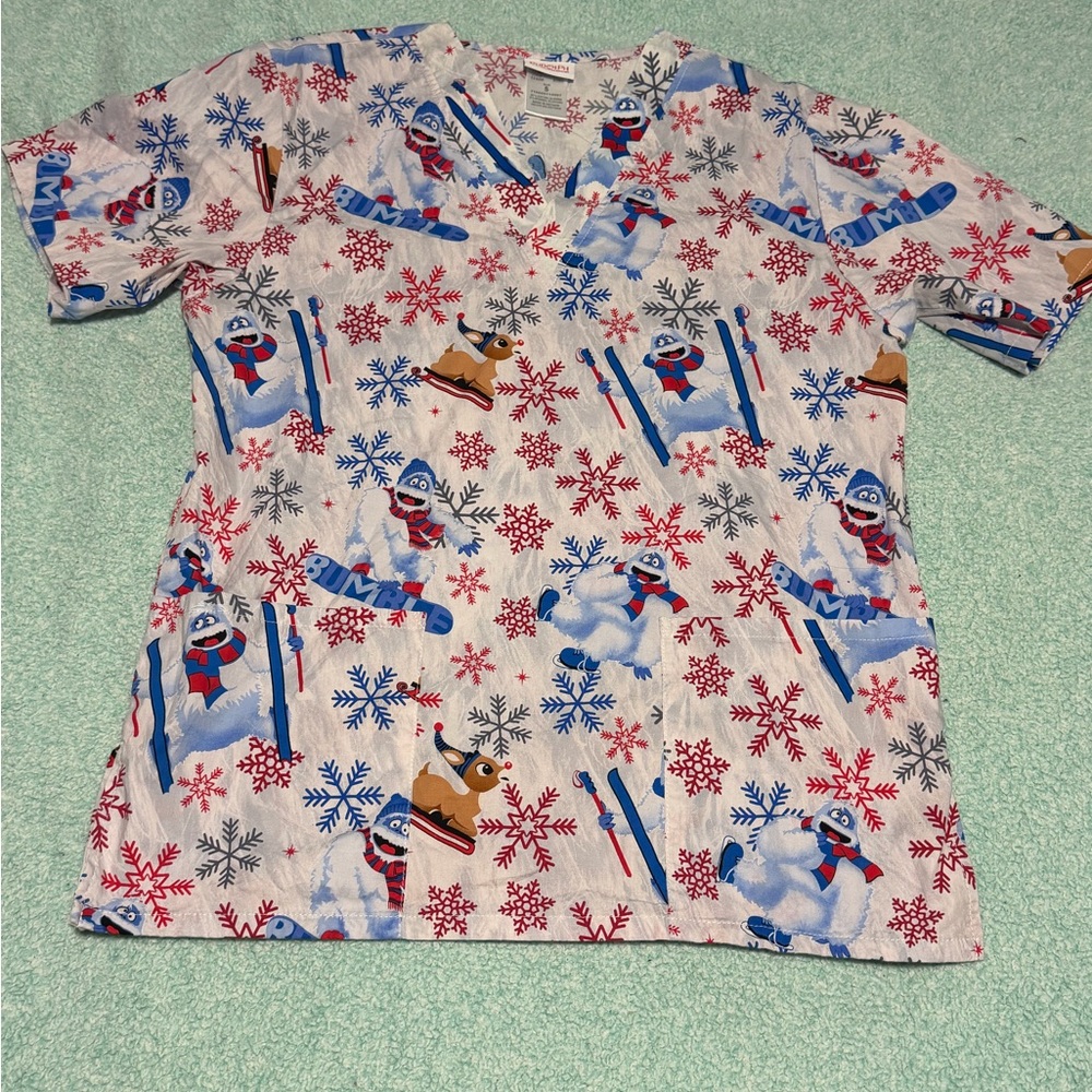 Holiday Ski Penguin Print Scrub Top - Festive Red & Blue Snowflakes